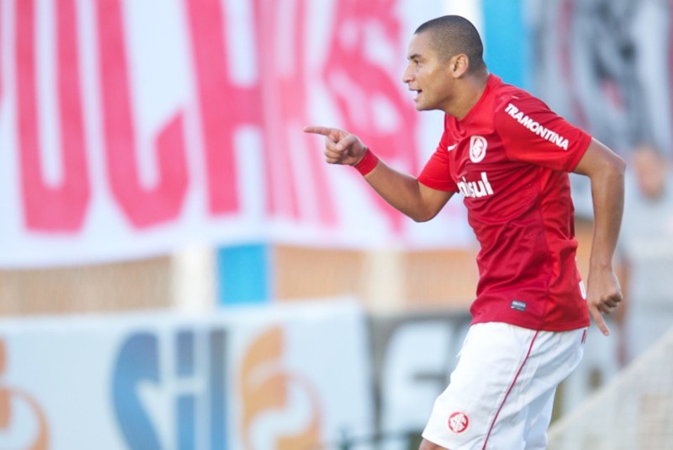 Wellington Paulista recusou propostas do exterior para acertar com o Coritiba | Alexandre Lopes / Divulgação Internacional