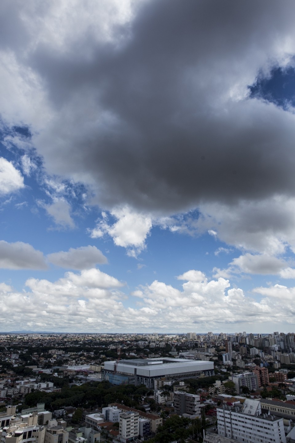 Vista aérea da Arena da Baixada: orçamento do estádio segue sendo inflacionado mesmo após a Copa | Henry Milléo/Gazeta do Povo