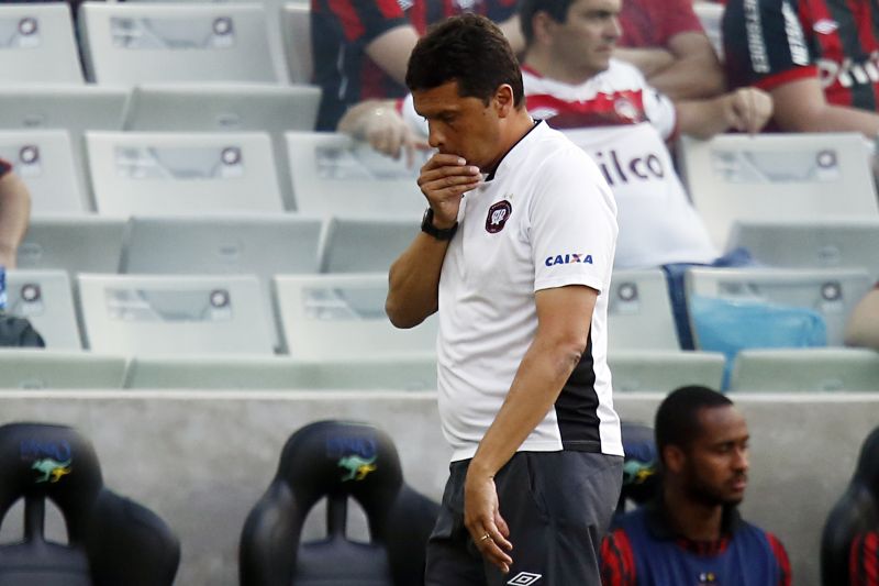 Para Claudinei Oliveira, Atlético tem de pensar em resultados grandes até o fim do ano | Albari Rosa / Gazeta do Povo