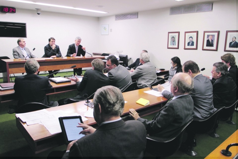 Reunião da bancada do Paraná: na nova composição, Cunha teria 6 votos, Chinaglia 5 e Delgado 4 | Wenderson Araújo/Gazeta do Povo/Arquivo