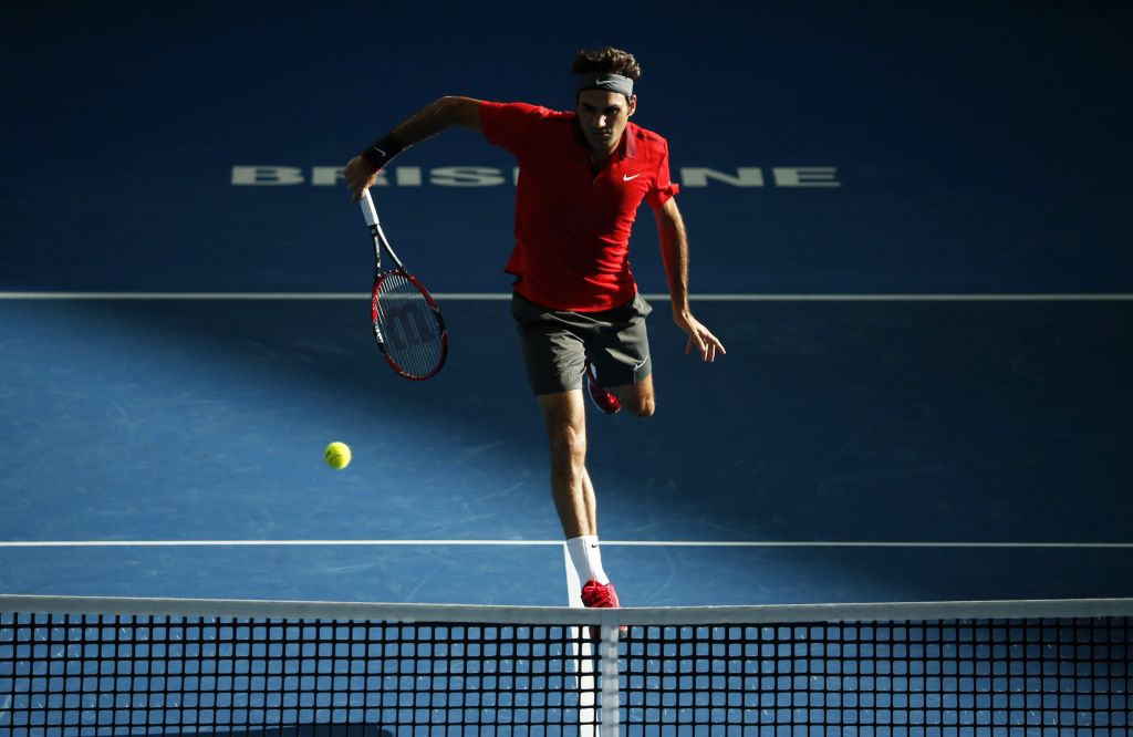 Federer no saque: somente Lendl e Connors venceram mais do que ele. | Jason Reed/ Reuters