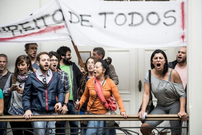 Manifestantes criticam falta de incentivo à cultura no PR | 