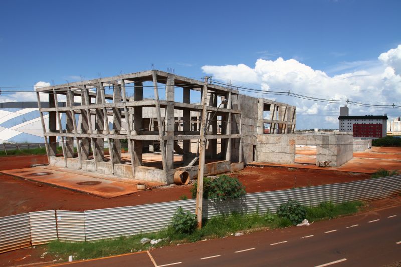 Construção do Teatro Municipal de Londrina. Estrutura deve amenizar falta de espaços culturais | Gilberto Abelha/Jornal de Londrina