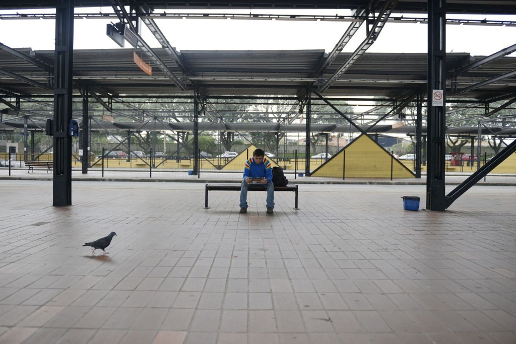 A decisão do Tribunal Regional do Trabalho é de estabelecer a frota mínima de 70% dos ônibus nas ruas durante os horários de pico  entre 5h e 9h e das 17h às 20h  e de 50% da frota nos demais horários