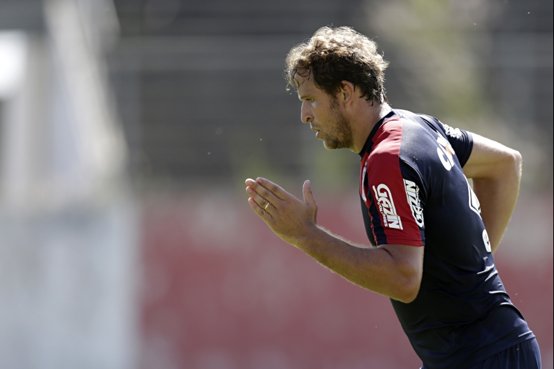 Versátil, Rodrigo Tosi, de 31 anos, já foi volante, meia e agora é reforço para o ataque do Paraná | Felipe Rosa/Tribuna do Paraná