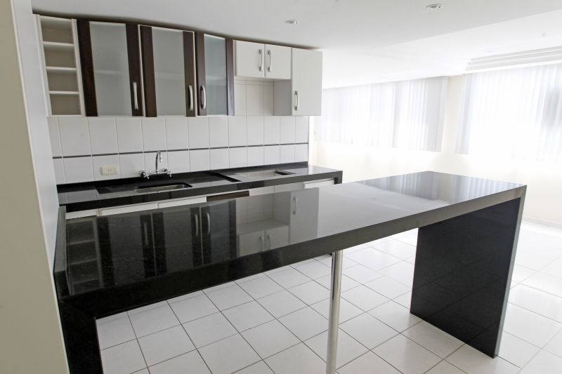 Imóvel alugado por estudante em Curitiba tem cozinha mobiliada | Antônio More/Gazeta do Povo