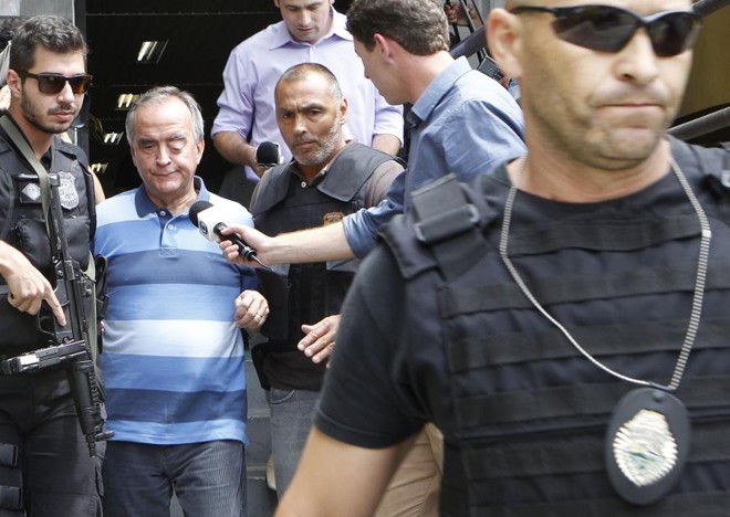 Nestor Cerveró realiza exames no IML de Curitiba após ser preso pela Polícia Federal no Rio de Janeiro na madrugada dessa quarta-feira (14) |