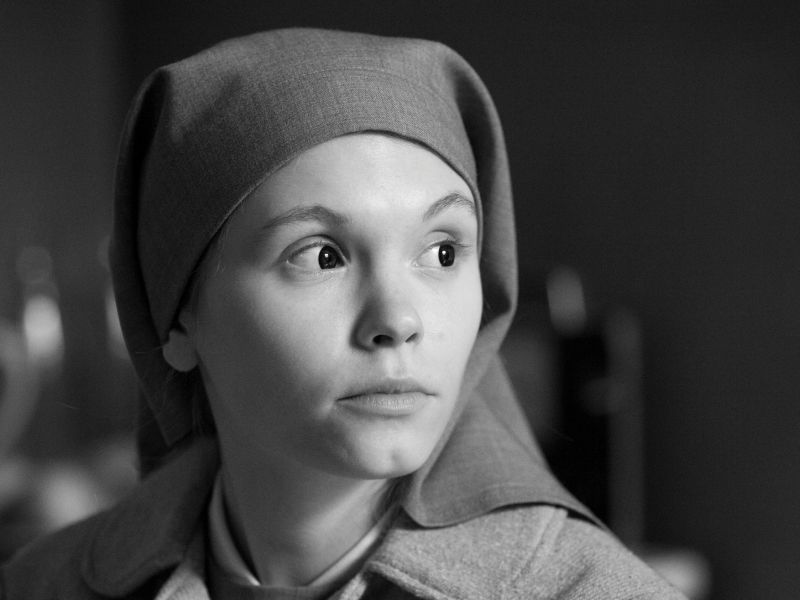 À medida que a personagem Ida (Agata Kulesza) descobre detalhes de seu passado, a fotografia em preto e branco parece ficar mais e mais cinza | Divulgação