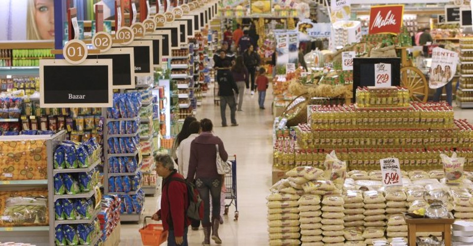 Segundo a Abras, apesar do índice mais fraco, o dado é visto como positivo em relação ao desempenho geral da economia | Rodolfo Buhrer/Gazeta do Povo
