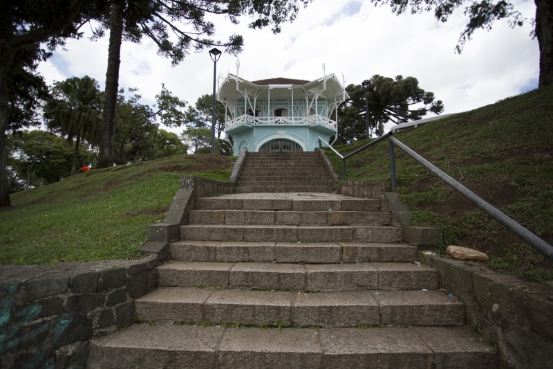 Em 1915, então na parte urbanizada mais alta de Curitiba, o Belvedere foi idealizado para ser o mirante da cidade | Henry Milléo/Gazeta do Povo