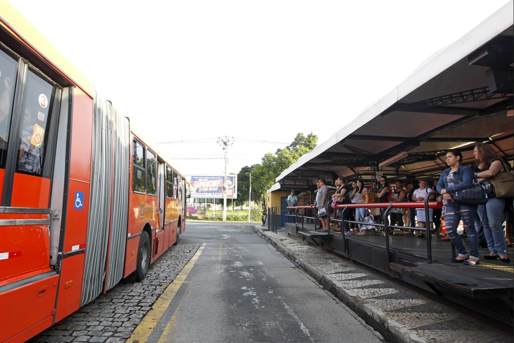 Movimentação no terminal do Capão Raso