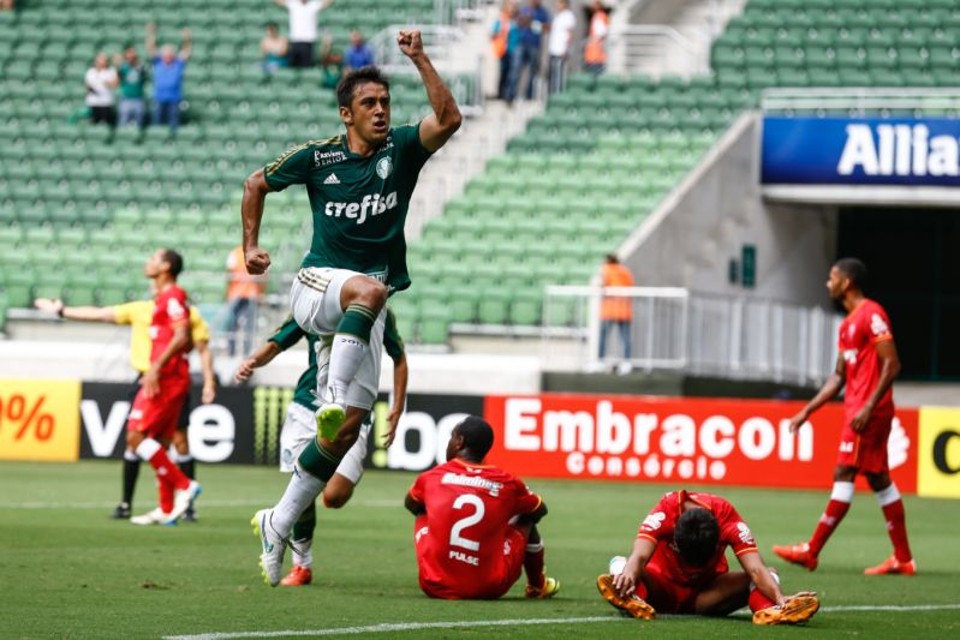 Robinho comemora seu primeiro gol com a camisa do Palmeiras, na vitória sobre o Audax na estreia do Paulista | Leandro Martins / Folhapress
