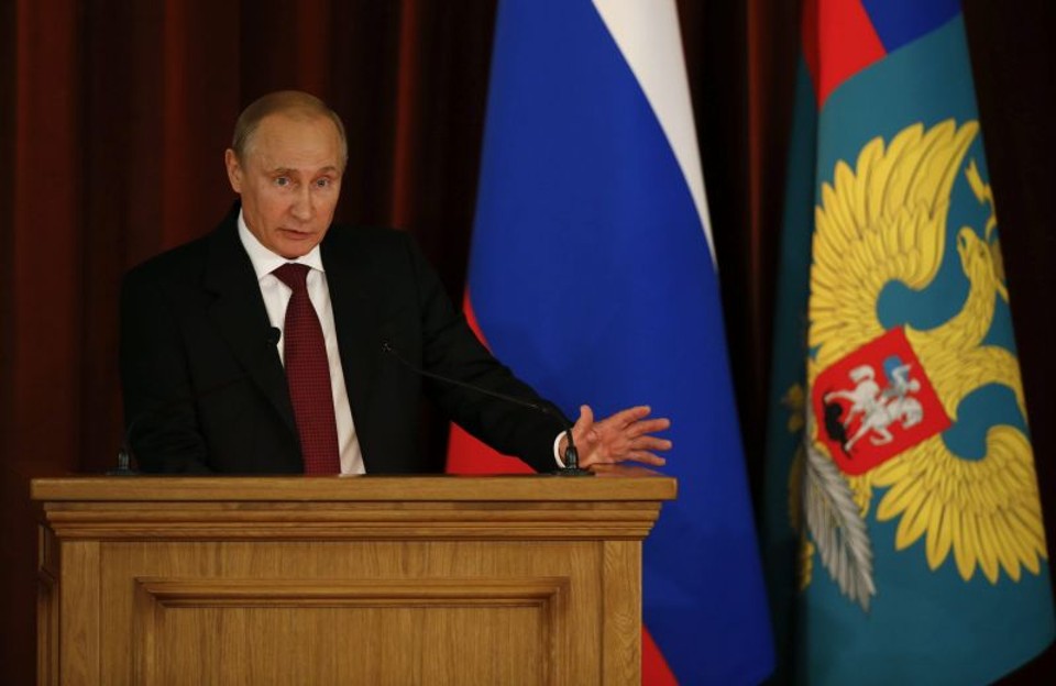 O segundo maior risco para o mundo, segundo a Eurasia, é a situação da Rússia, enfraquecida economicamente pela queda no preço do petróleo | Maxim Zmeyev/Efe