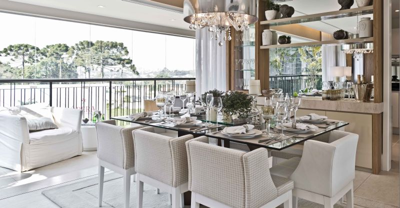 Projeto das arquitetas Caroline Andrusko e Eliza Schuchovski: varandas aumentam sensação de amplitude do imóvel | Marcelo Stammer/Divulgação