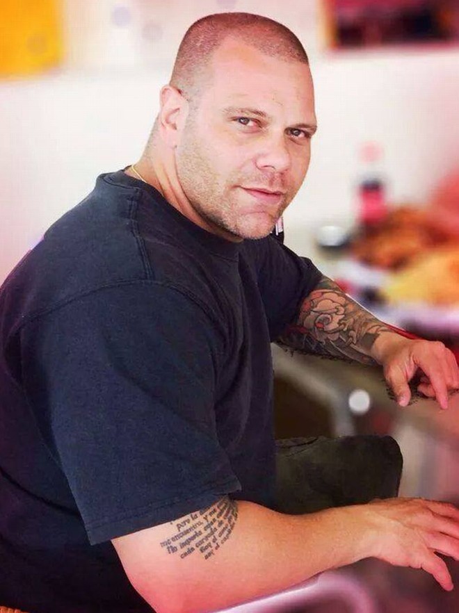 Dilsinho Mad Max, ex-participante do Big Brother Brasil, foi o árbitro da primeira luta profissional de Anderson Silva | 