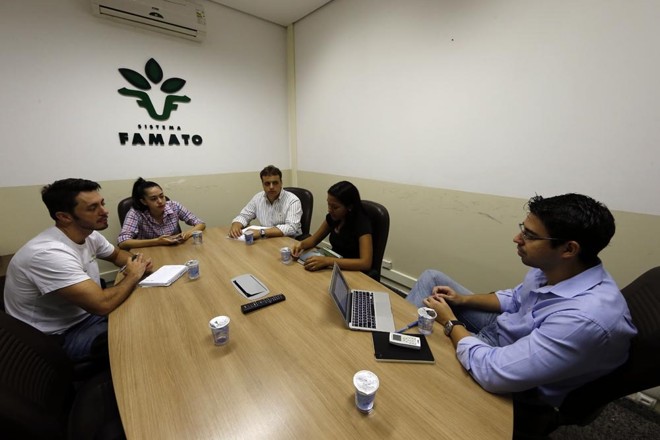 Técnicos e analistas do Intituto Mato-Grossense de Economia Agropecuária apontam que problemas climáticos limita a produtividade da soja. |