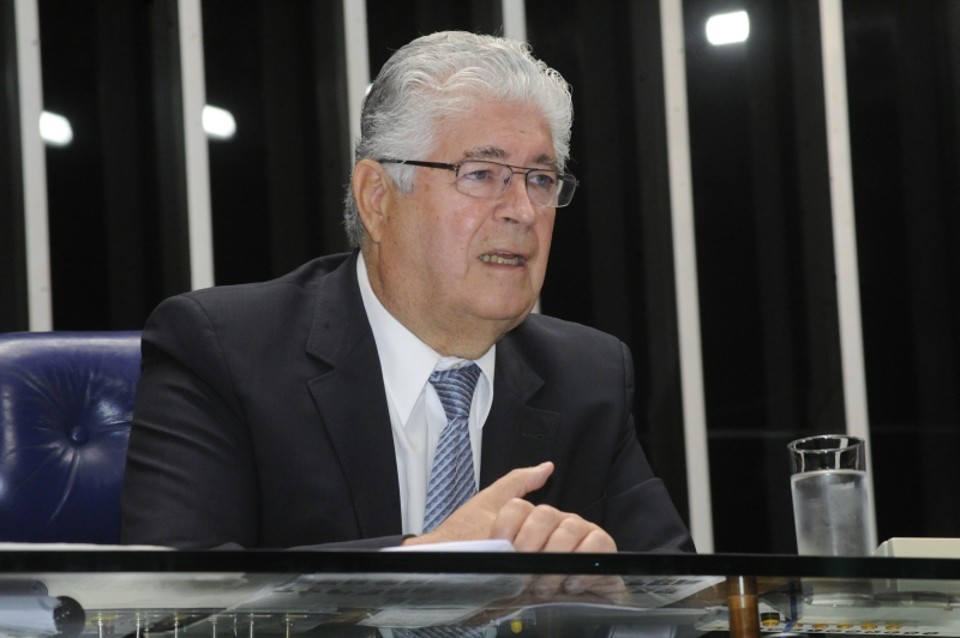Paraná fez manobra para se enquadrar na lei, diz STN Requião pretende mover ação contra o governo do estado | Waldemir Barreto/Agência Senado