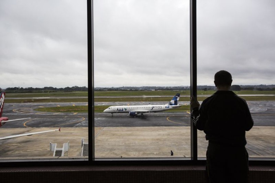 O programa prevê um subsídio às companhias aéreas para custear até 60 passageiros transportados em voos regionais | Brunno Covello/Gazeta do Povo