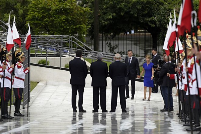 Beto Richa e a primeira-dama Fernanda Richa chegam à Assembleia para a posse | 