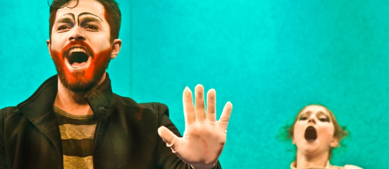 Peça Bifes_1 circula de fevereiro a novembro por PR, MS e SP | Marco Novack/Divulgação