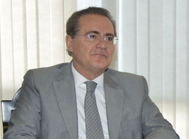 A reforma política é uma unanimidade estática. Todos são favoráveis, mas ela não deslancha-Renan Calheiros, presidente do Senado | 