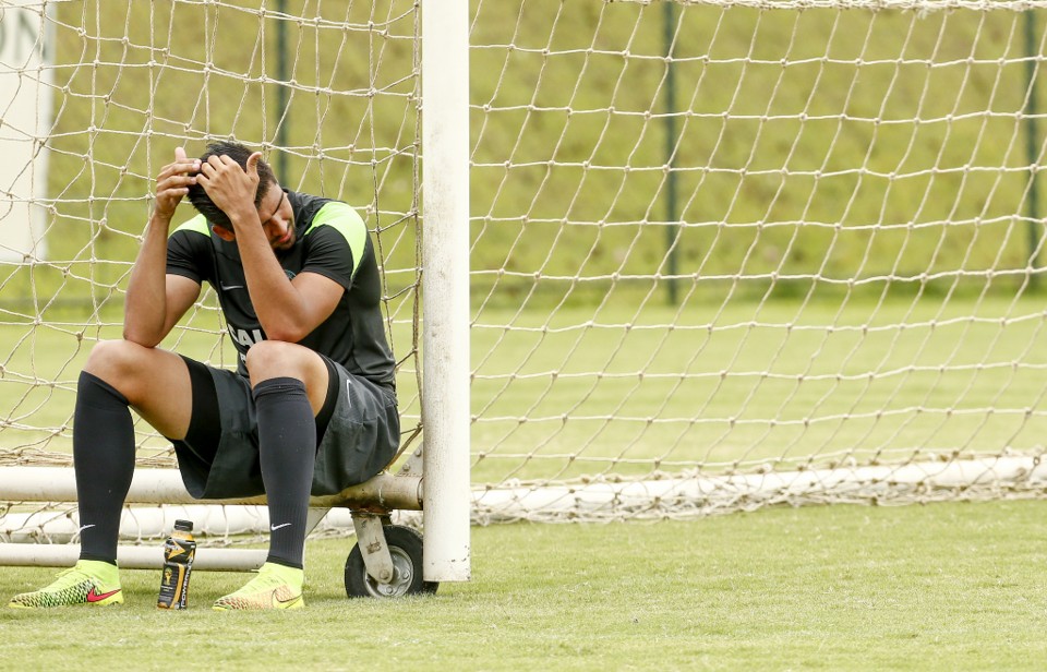O zagueiro Leandro Almeida foi indicado por Marcelo Oliveira como reforço para o Cruzeiro. | Hugo Harada/Gazeta do Povo