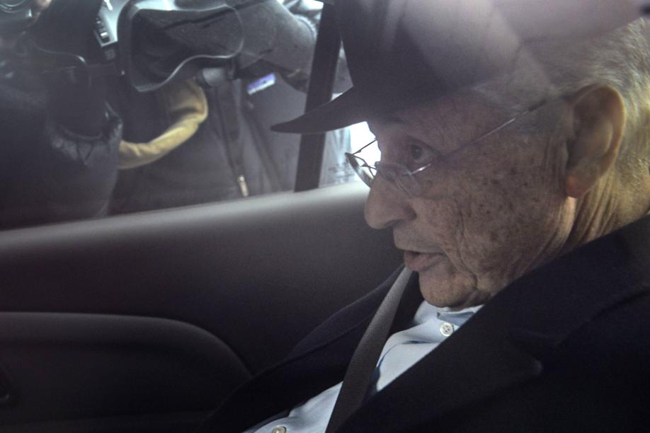 Sheldon Silver, presidente da Assembleia estadual de Nova York chega à corte federal para responder a acusações de fraude | REUTERS/Stephanie Keih