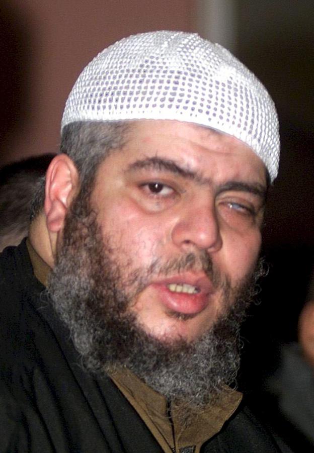 Abu Hamza foi extraditado para os Estados Unidos do Reino Unido em 2012 e se tornou conhecido por seus discursos radicais contra o Ocidente | Adrian Dennis / EFE