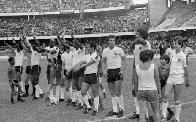 Caxias em jogo pelo Colorado |