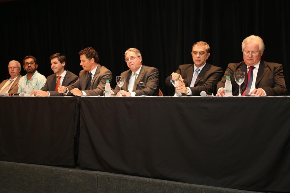 Rogério Bacellar, Mario Celso Petraglia e Rubens Bohlen se unem em apoio à chapa de Ricardo Gomyde para presidente da FPF. | Ivonaldo Alexandre/Gazeta do Povo
