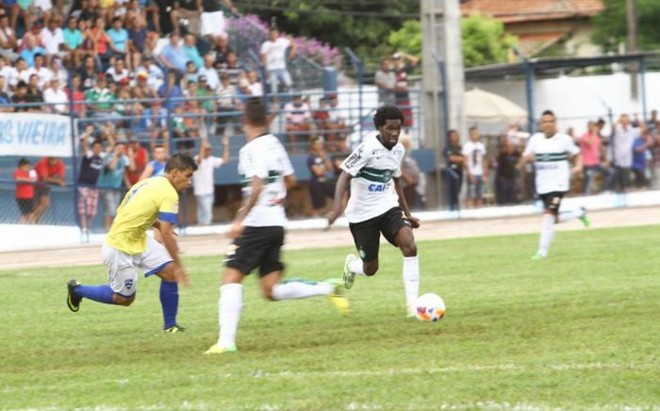 Atacante Negueba foi bem na estreia com a camisa do Coritiba na vitória sobre o Nacional | 