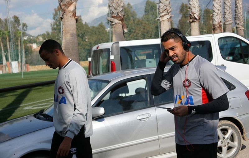 Cleberson e Dellatorre durante a pré-temporada atleticana na Espanha | Divulgação / Dínamo de Kiev
