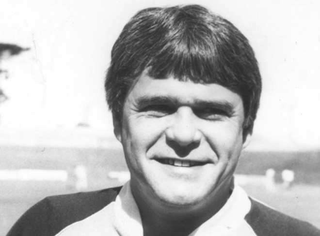 Otacílio Gonçalves Acumulou quatro passagens pelo Paraná. A primeira no biênio 91/92. Quando chegou à Vila Capanema, tinha no currículo um Estadual pelo rival Atlético, em 85, e outro pelo Pinheiros, em 87, além de um bicampeonato gaúcho. Em 84, pelo Inter. Em 88, pelo Grêmio. No Tricolor, conquistou os estaduais de 91 e 95, além da Série B de 92. | 