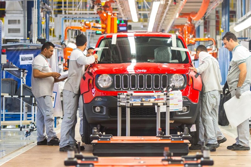 Renegade teve nesta semana a sua primeira unidade comercial produzida na fábrica de Goiana. | Clélio Tomaz/Divulgação Jeep