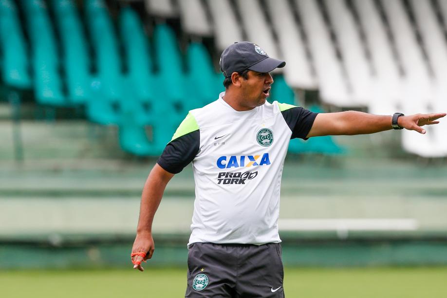 Marquinhos Santos exaltou utilização dos atletas da base | Brunno Covello / Gazeta do Povo
