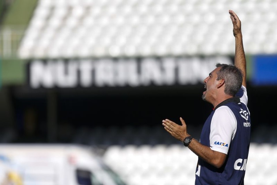 Marcelo Vilhena é mestre em Educação Física e vai comandar os garotos atleticanos no Estadual | Brunno Covello/ Gazeta do Povo
