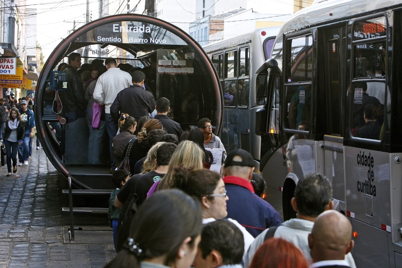 O transporte coletivo da capital paranaense ficou em primeiro lugar | Daniel Castellano/Gazeta do Povo