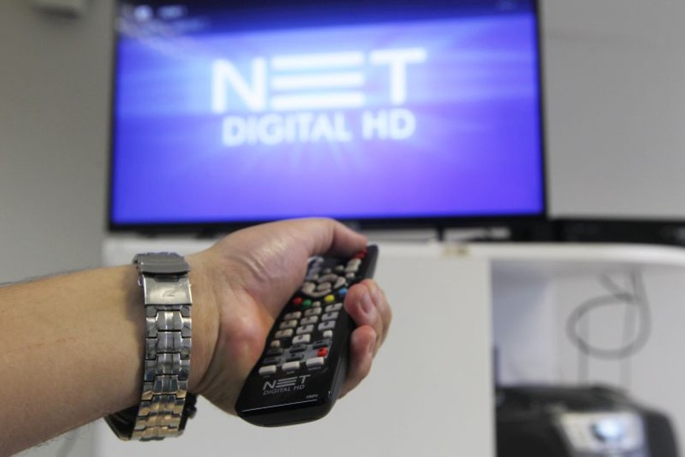 A indústria já percebeu diminuição da demanda em janeiro em um ambiente em que a TV paga é um dos primeiros serviços cancelados quando há redução do orçamento das famílias | Antônio More/Gazeta do Povo