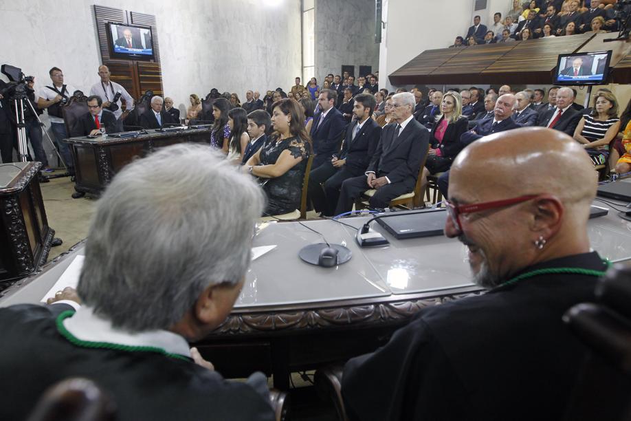 O plenário do TC: benefício terá custo de R$ 1 milhão por ano para os cofres públicos | Antônio More / Gazeta do Povo