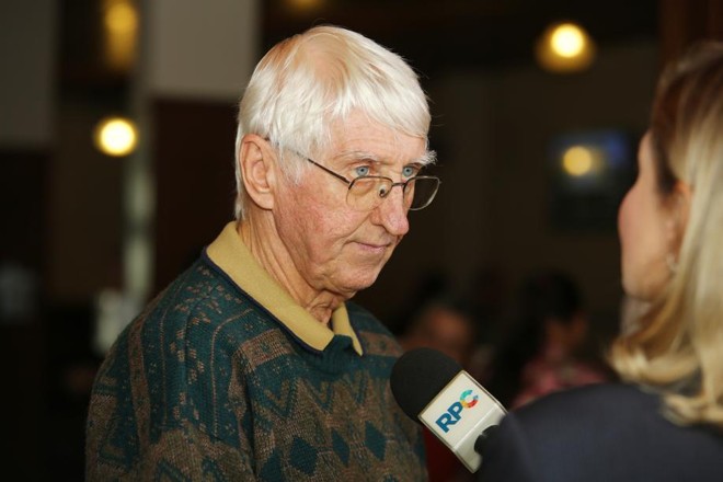 Personalidades, como Dirceu Krüger, estiveram no velório | 
