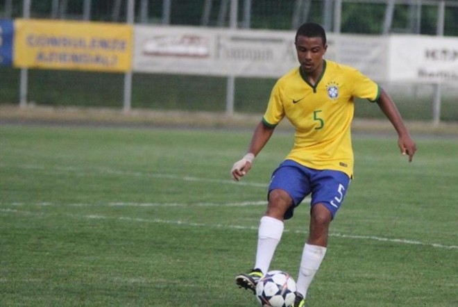 Riuler começou na base do Coritiba e depois se transferiu para o Atlético. | Divulgação/CBF