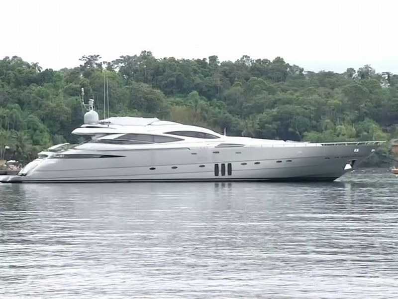 Um perito judicial foi enviado para avaliar o iate da marca Pershing, para posterior leilão, que deve ocorrer nos próximos dias | Reprodução/TV Rio Sul