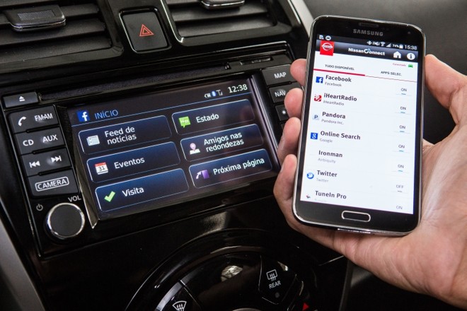 Na motorização 1.0, o ar-condicionado é manual. Som com USB e bluetooth só na versão SV |