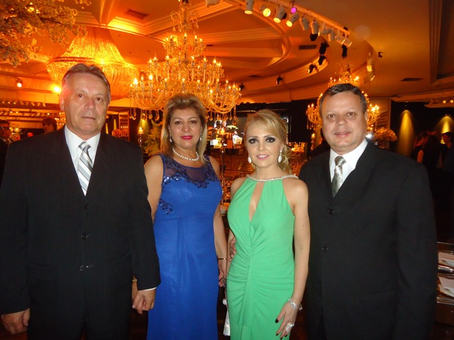 José Roberto e Edith Sperandio, Gisele e Augusto Goedert. | Divulgação