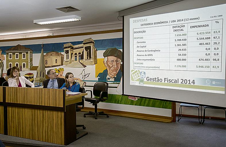 Eleonora Fruet (à esquerda) disse que a situação é momentânea. | Henry Milleo/Gazeta do Povo