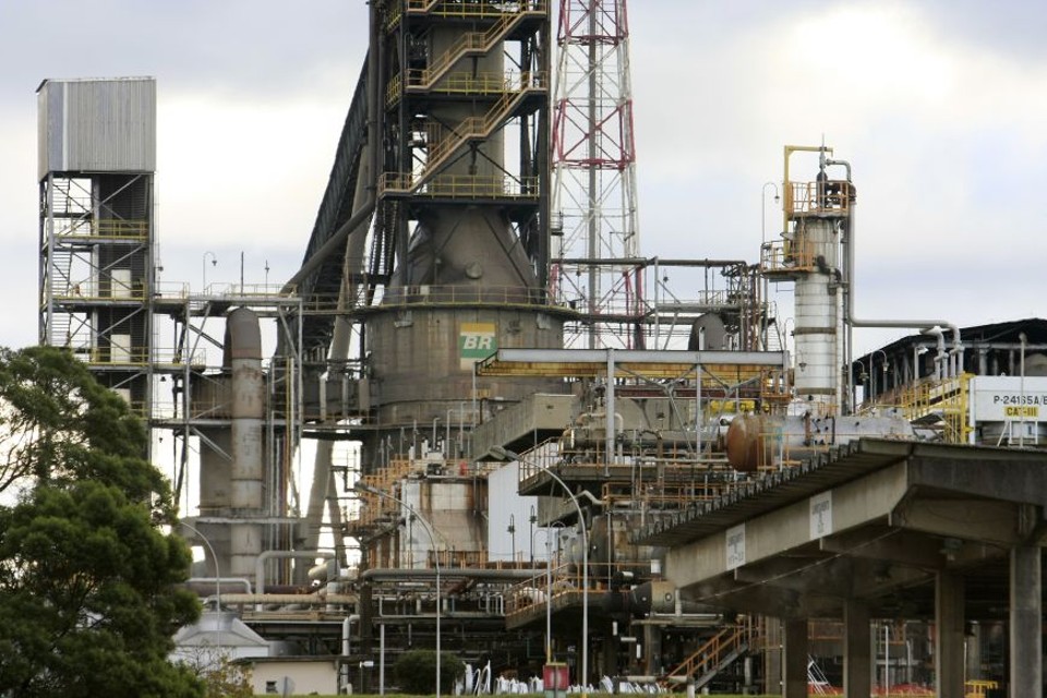 Usina de processamento de xisto em São Mateus do Sul: Petrobras contesta pagamento de royalties. | Daniel Derevecki/Arquivo/Gazeta do Povo
