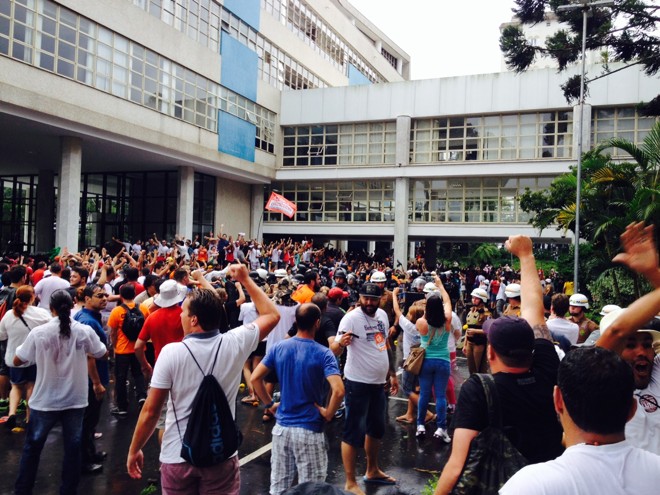 Assembleia ocupada | 