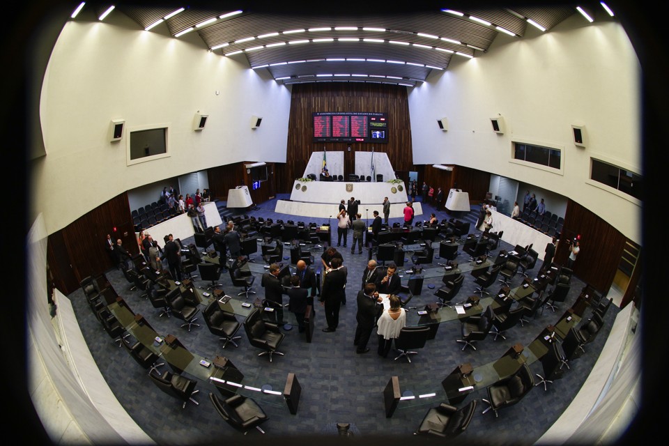 Assembleia: hoje a verba para cada deputado soma R$ 110 mil. | Daniel Castellano/Gazeta do Povo