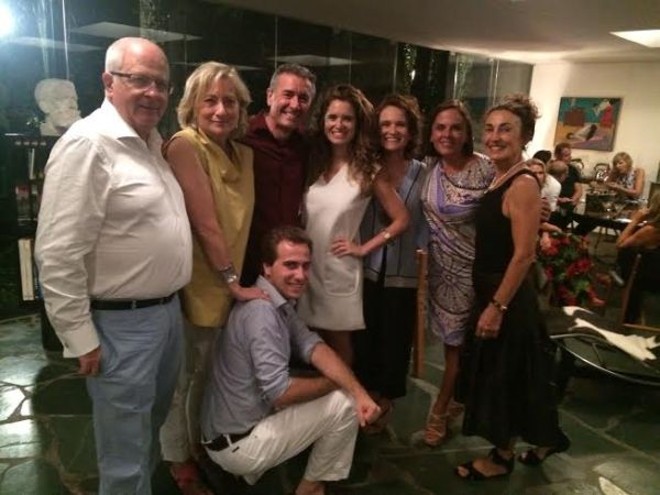 No jantar de Marcos e Berenice Bertoldi em honra dos amigos Christoph e Pilar Klemm-Janssen, from Mônaco, os homenageados, os anfitriões, sua filha, Marina Bertoldi, entre eles, Ana de Leão Taborda, Dilva Busarello e Pablo, sentado, filho dos homenageados | 