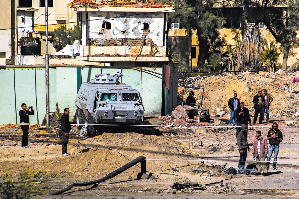 Ataque na Península do Sinai, feito por um grupo egípcio, estabeleceu uma ‘província’ do Estado Islâmico | Alaa Elkamhawi/Almasry Alyoum/European Pressphoto Agency